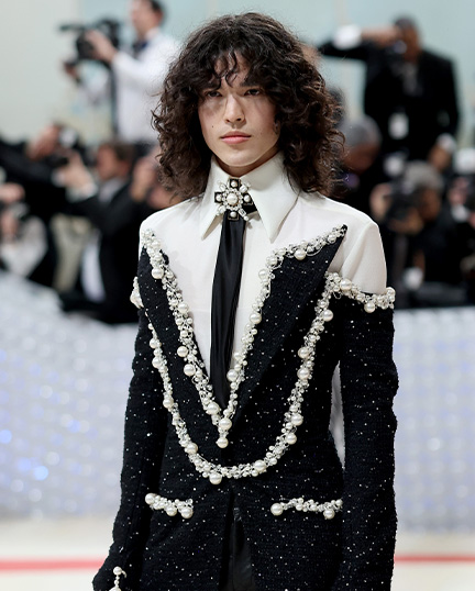 HipHop Wave - Jeremy Pope arrives at the 2023 #MetGala in Balmain!